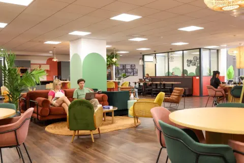 Tag Coworking — Work & Share La Défense, Puteaux