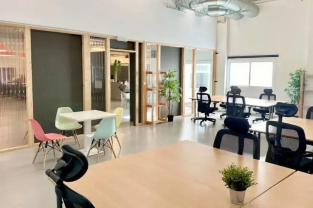 Espacio abierto 10 dias al mes — CREC Sabadell
