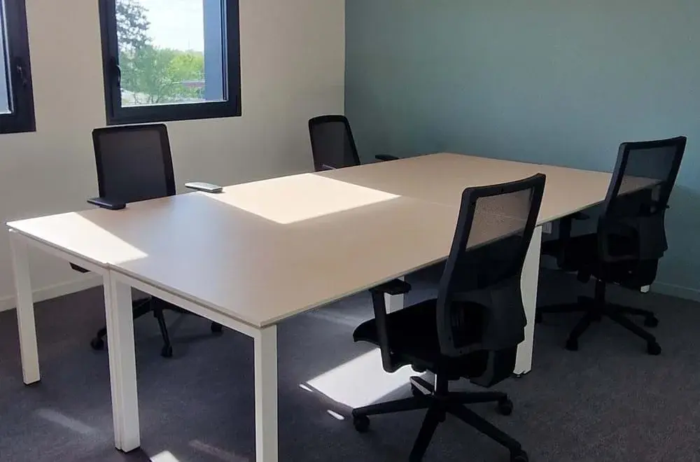 Bureau Privatif - 4 Personnes — La Cabane