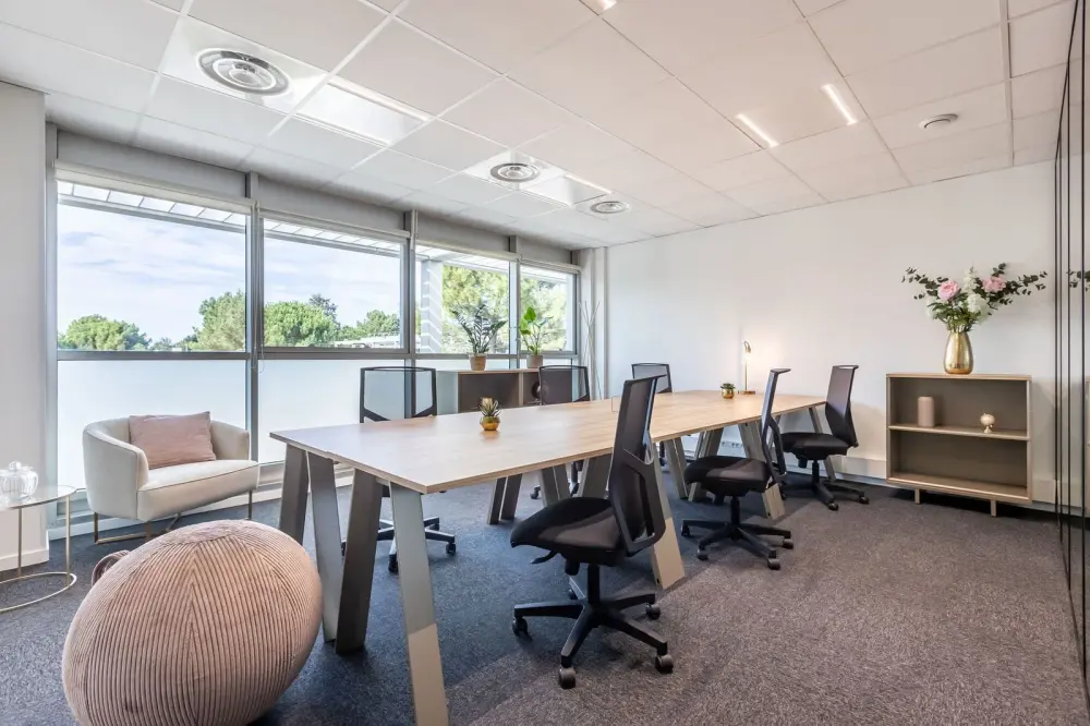 Bureau B62 - 6 postes - Chantrerie — B'CoWorker Nantes