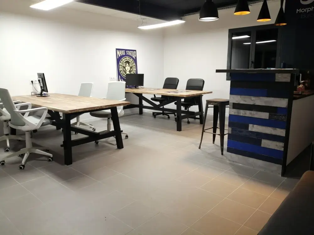 Salle de réunion privative · Morphoburo La Ciotat