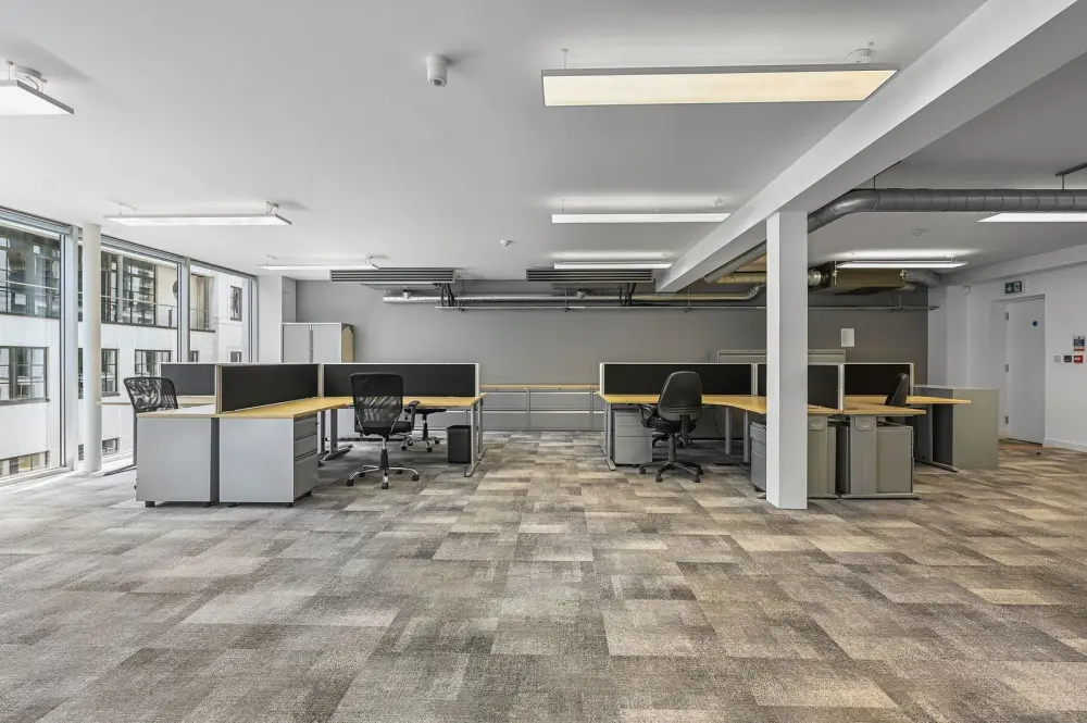 Workplace Plus 250 Tottenham