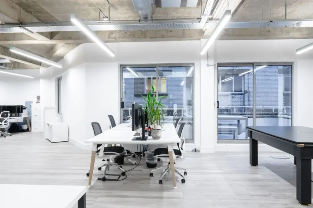 Business Cube - 21 Worship St