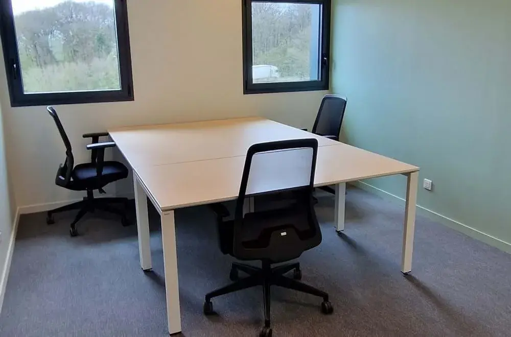 Bureau Privatif - 3 Personnes — La Cabane