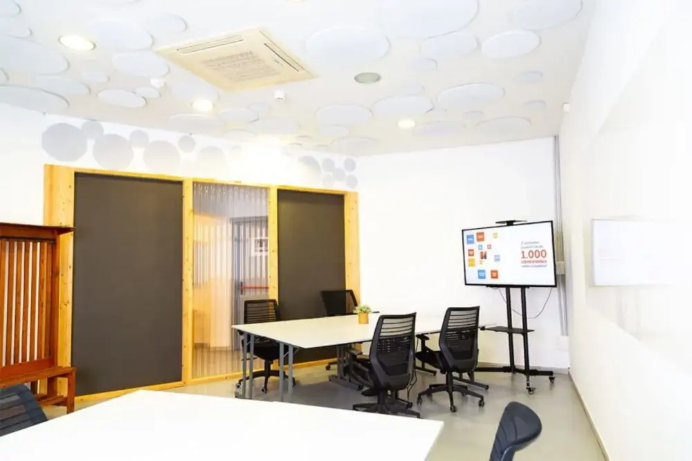 Oficina Privada 8 personas — CREC Sabadell