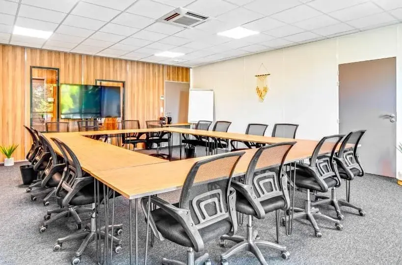 Salle 20 personnes — Bureaux & Co Nantes Calypso