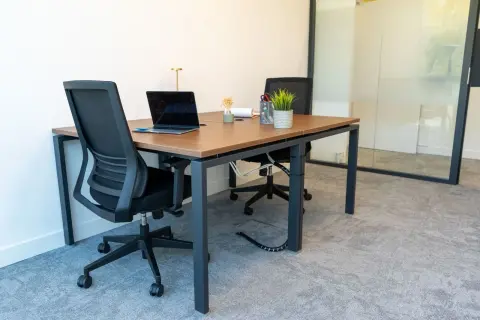 Bureau journée — Sundesk Biot, Biot