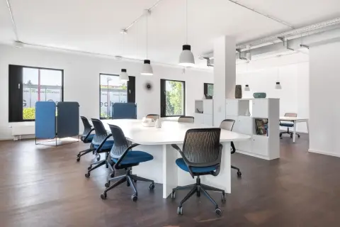 Tag Coworking — Regus LA DÉFENSE, Tour Ariane, Puteaux