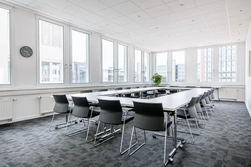 Room BOARDROOM — Regus Manila, Ascott Ayala Center – Makati City