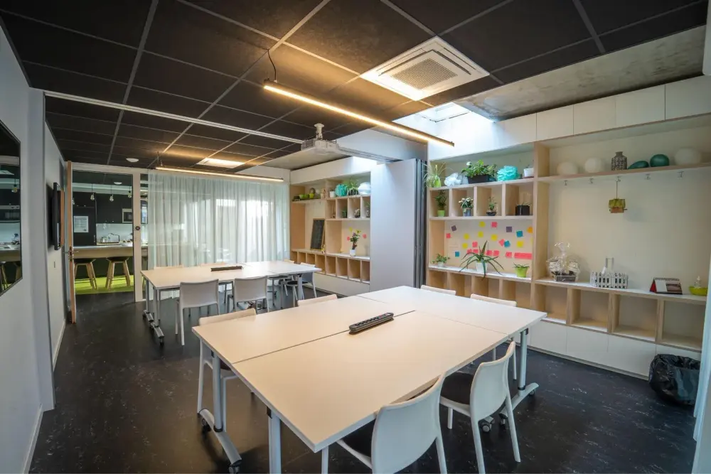 Cro-work-in