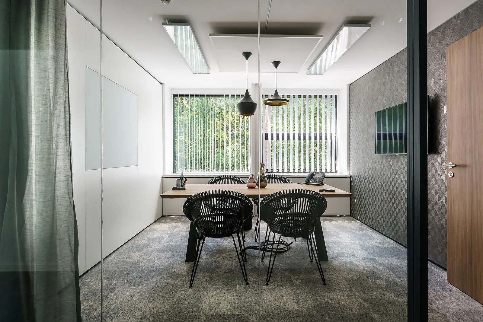 WIP Coworking, Meeting room for 6 people, La Hulpe