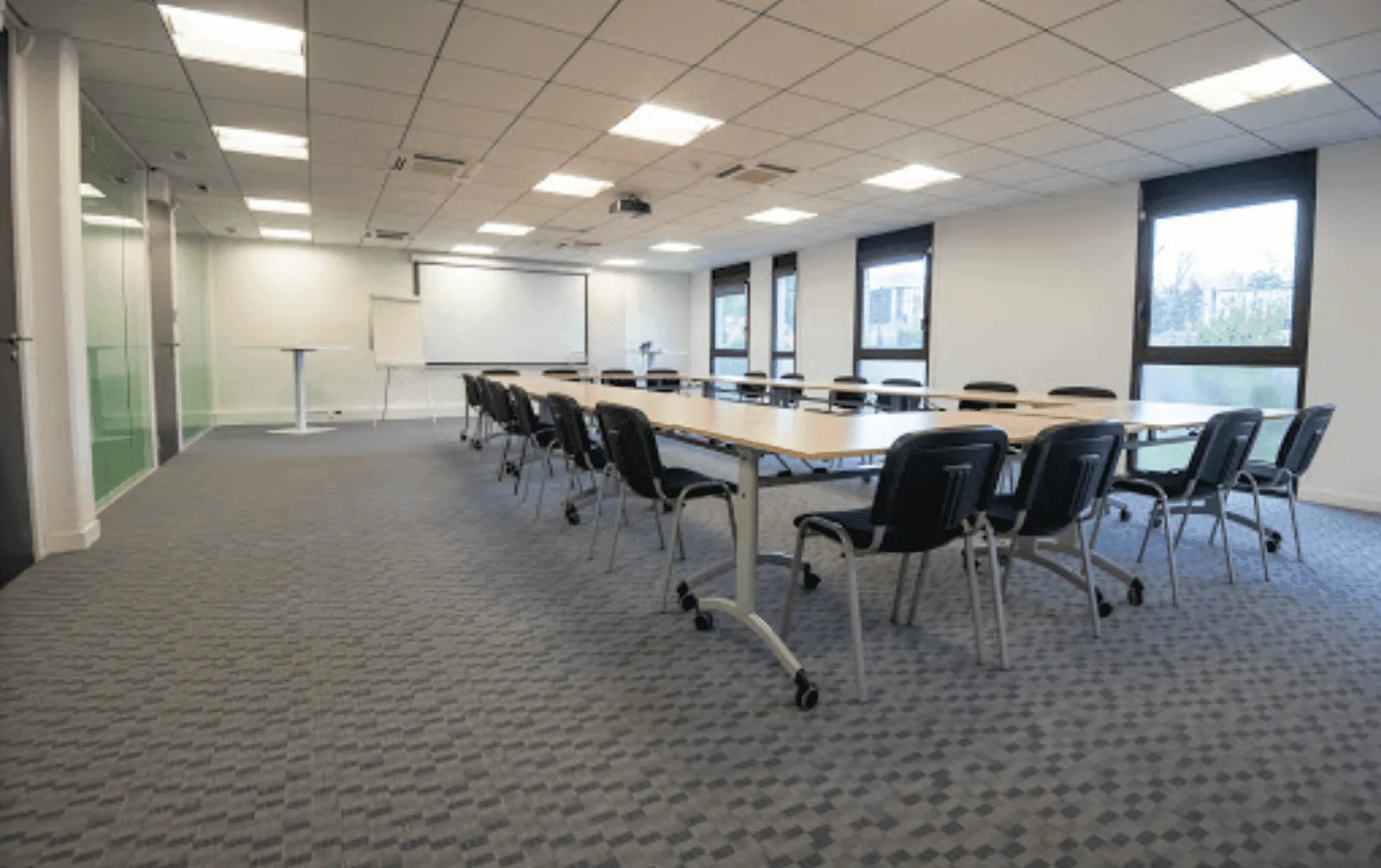 WIPSE Courtaboeuf, Salle de formation 18 personnes, Villebon sur Yvette