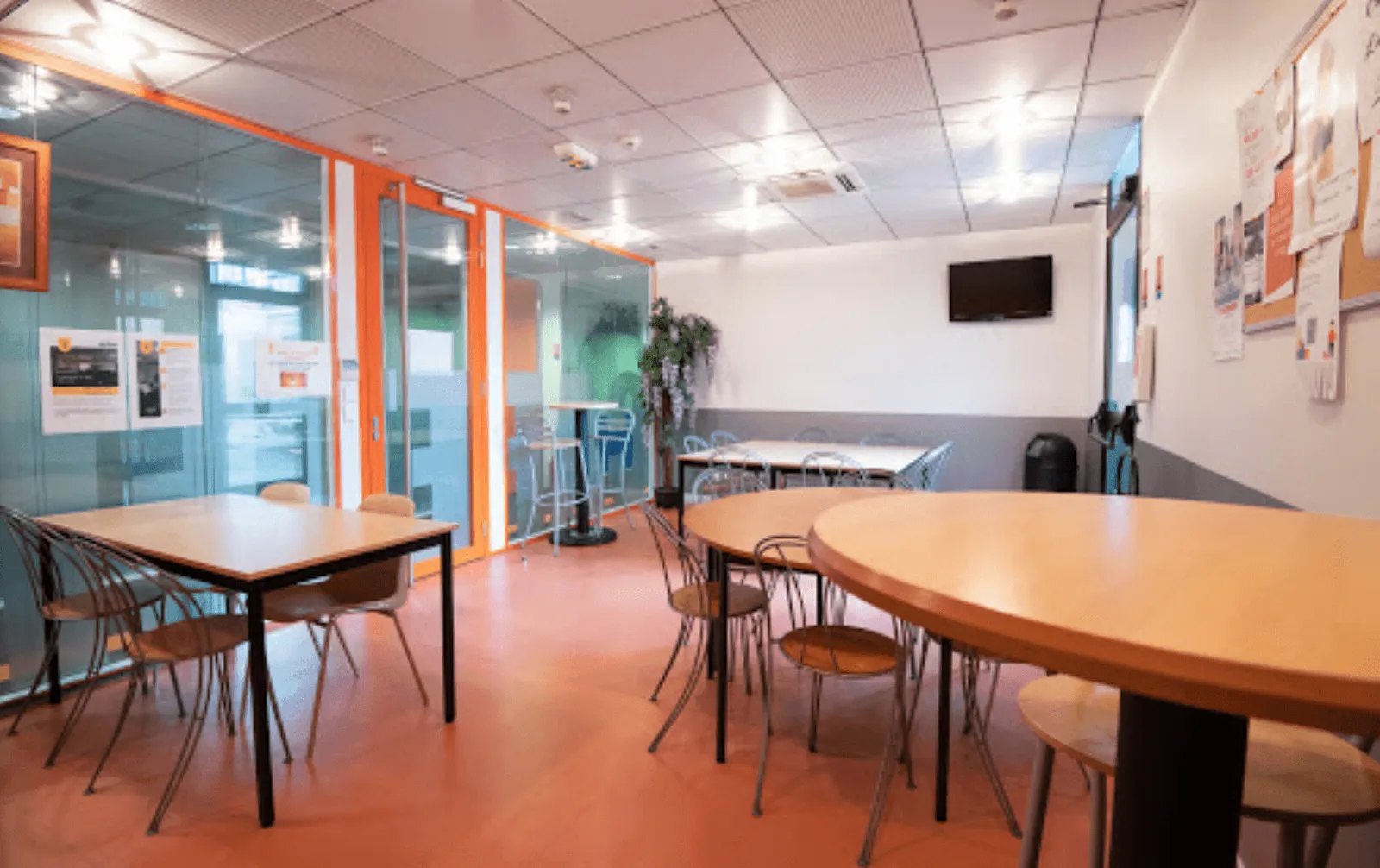 WIPSE Courtaboeuf, Cafétéria, Villebon sur Yvette