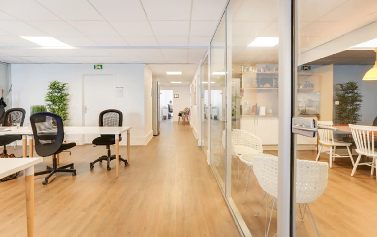 Work in Cardinet, Open-plan office, Paris 17e