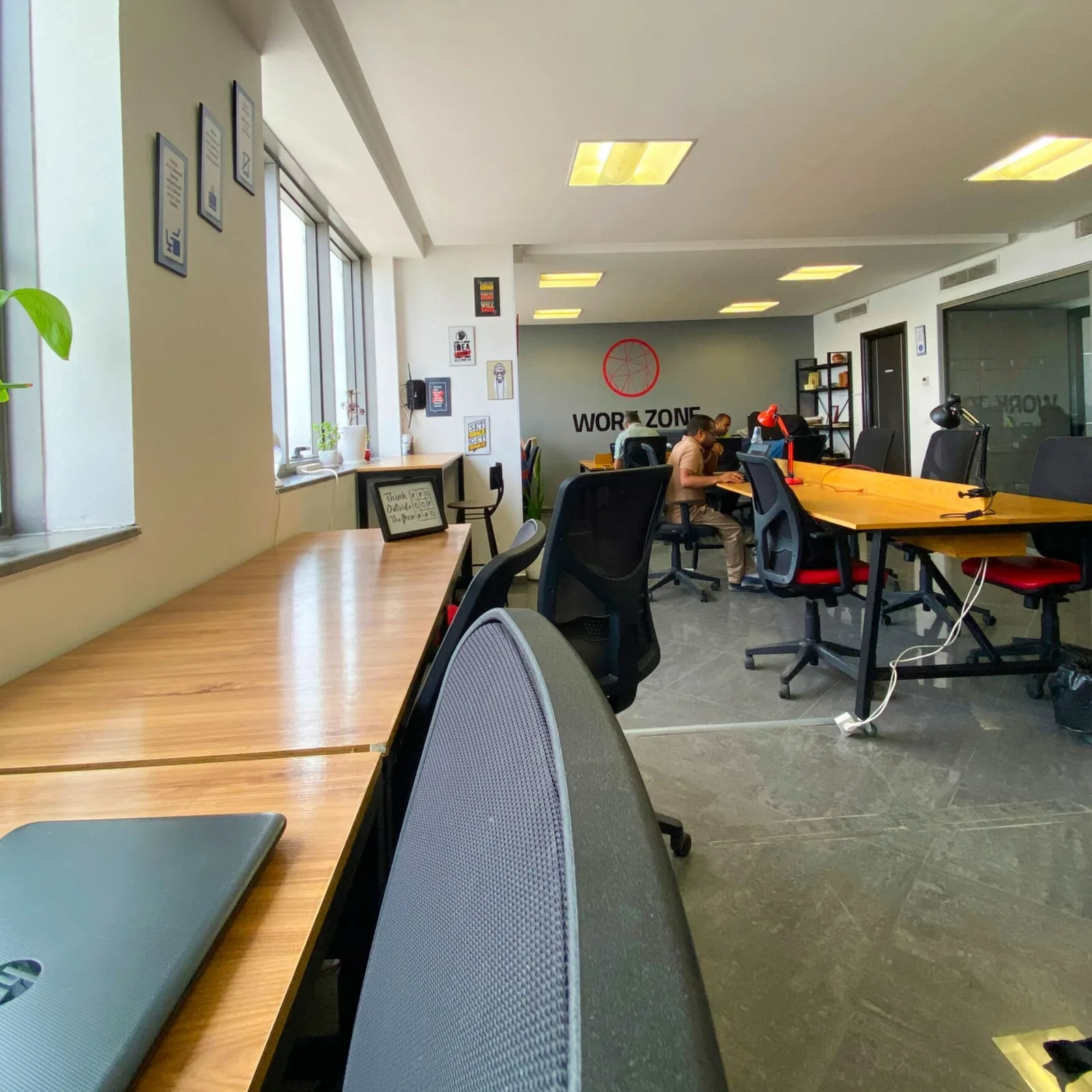 Work Zone 2.0, Open-plan office, Tunis