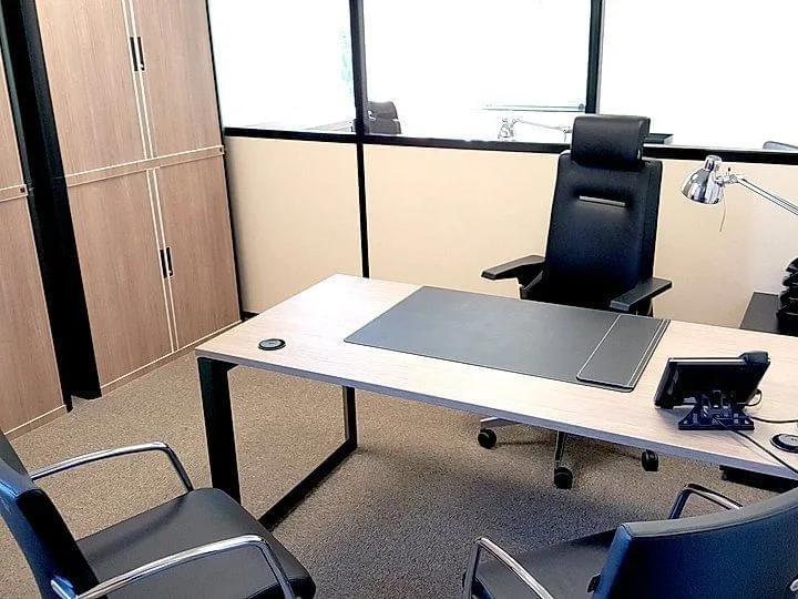 Working Rolls Aix Nord , Private office, 1 desk, Pertuis