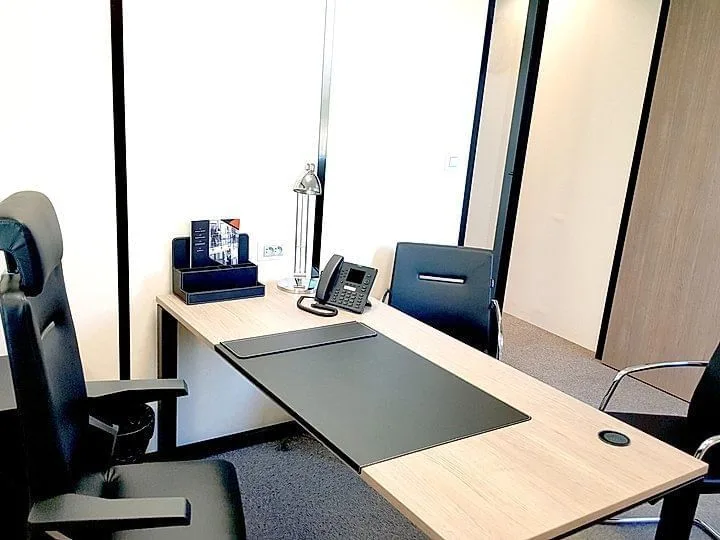 Working Rolls Aix Nord , Private office, 1 desk, Pertuis