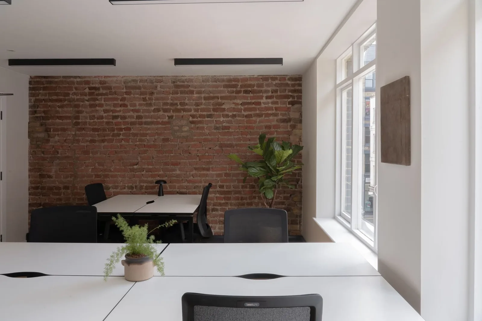 WorkPad Offices - 17 St. Anne's Court W1, Open-plan office, London