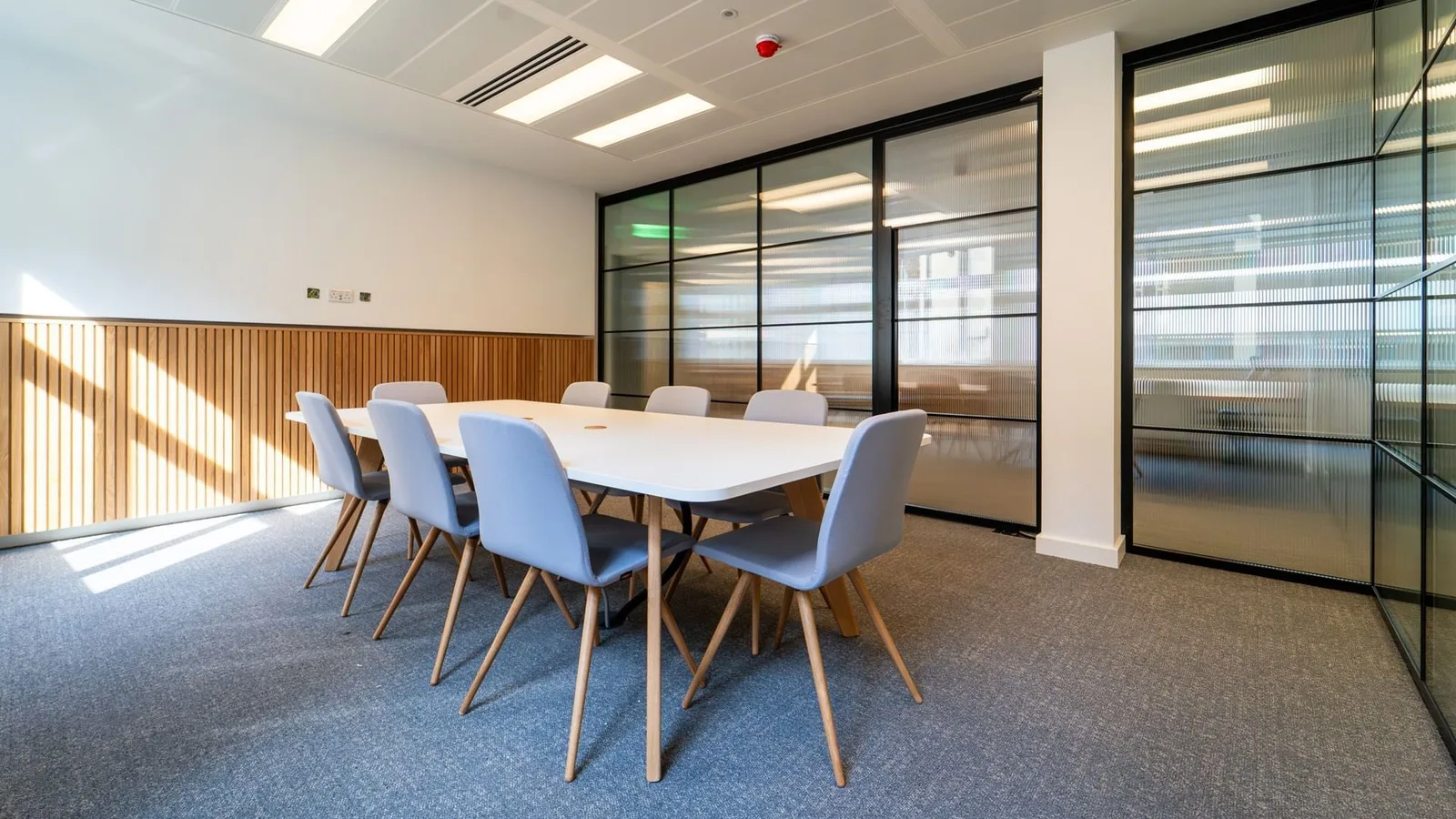WorkPad Offices - 34 Tavistock Street, Meeting room for 8 people, London