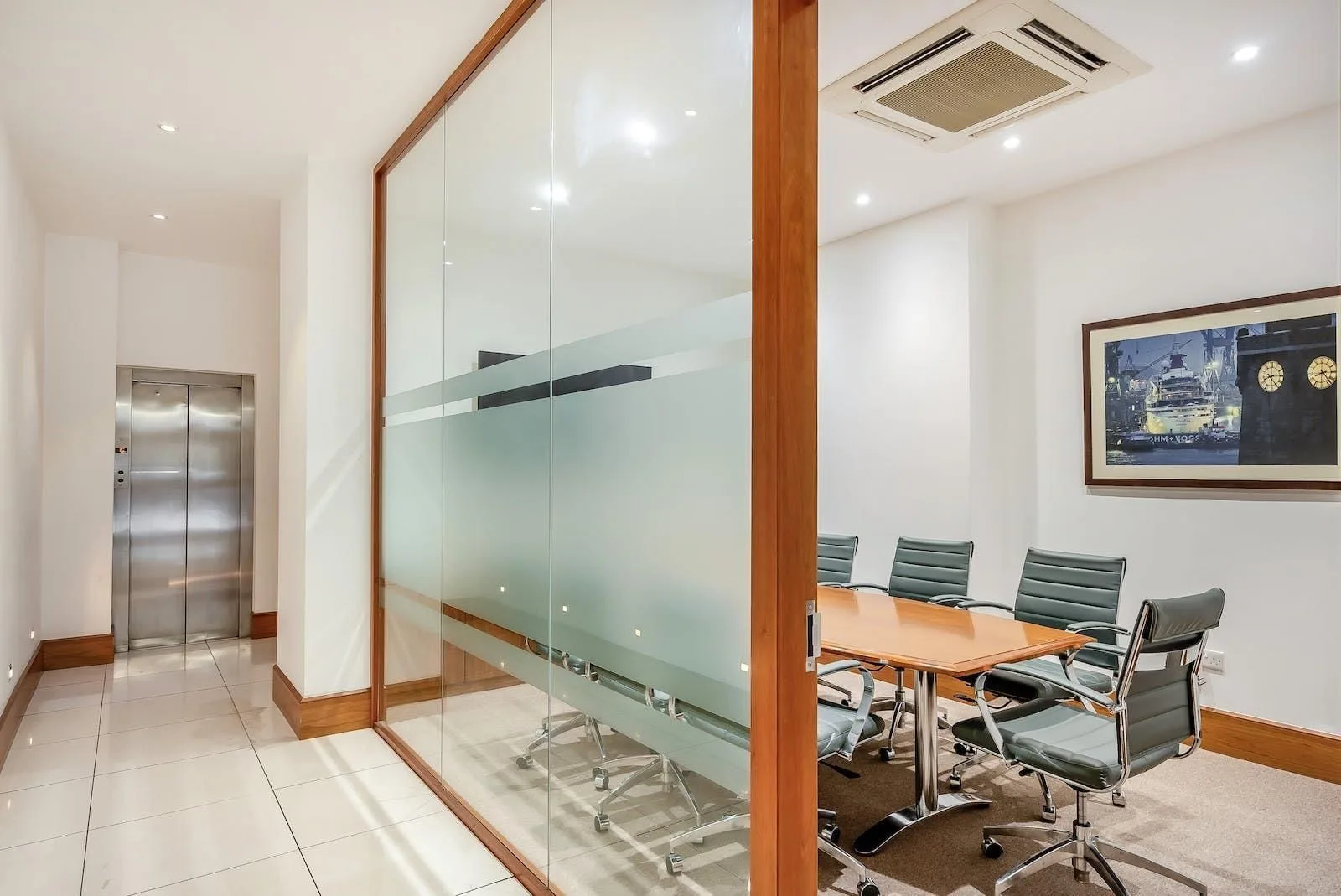 Workplace Plus 123 Minories, Meeting room for 6 people, London
