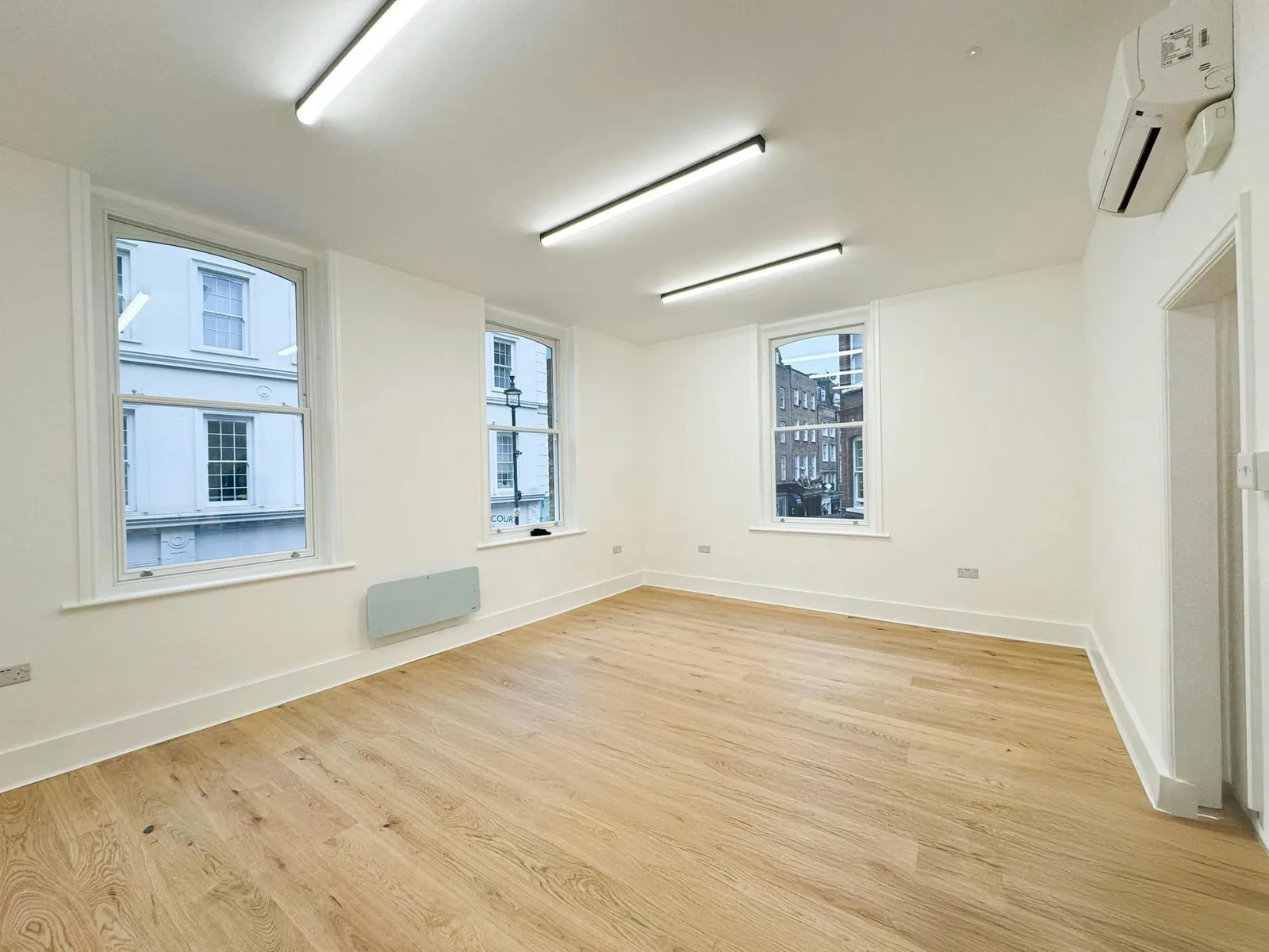 Workplace Plus 53 Greek Street, Bureau privatif, Londres
