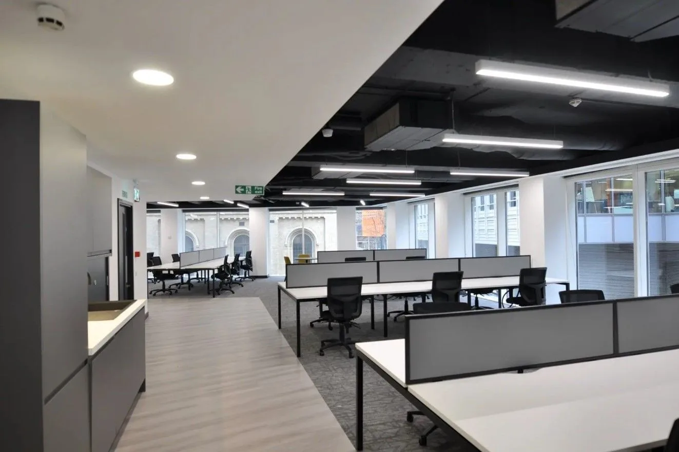 Workplace Plus 55 New Oxford St, Open space, Londres