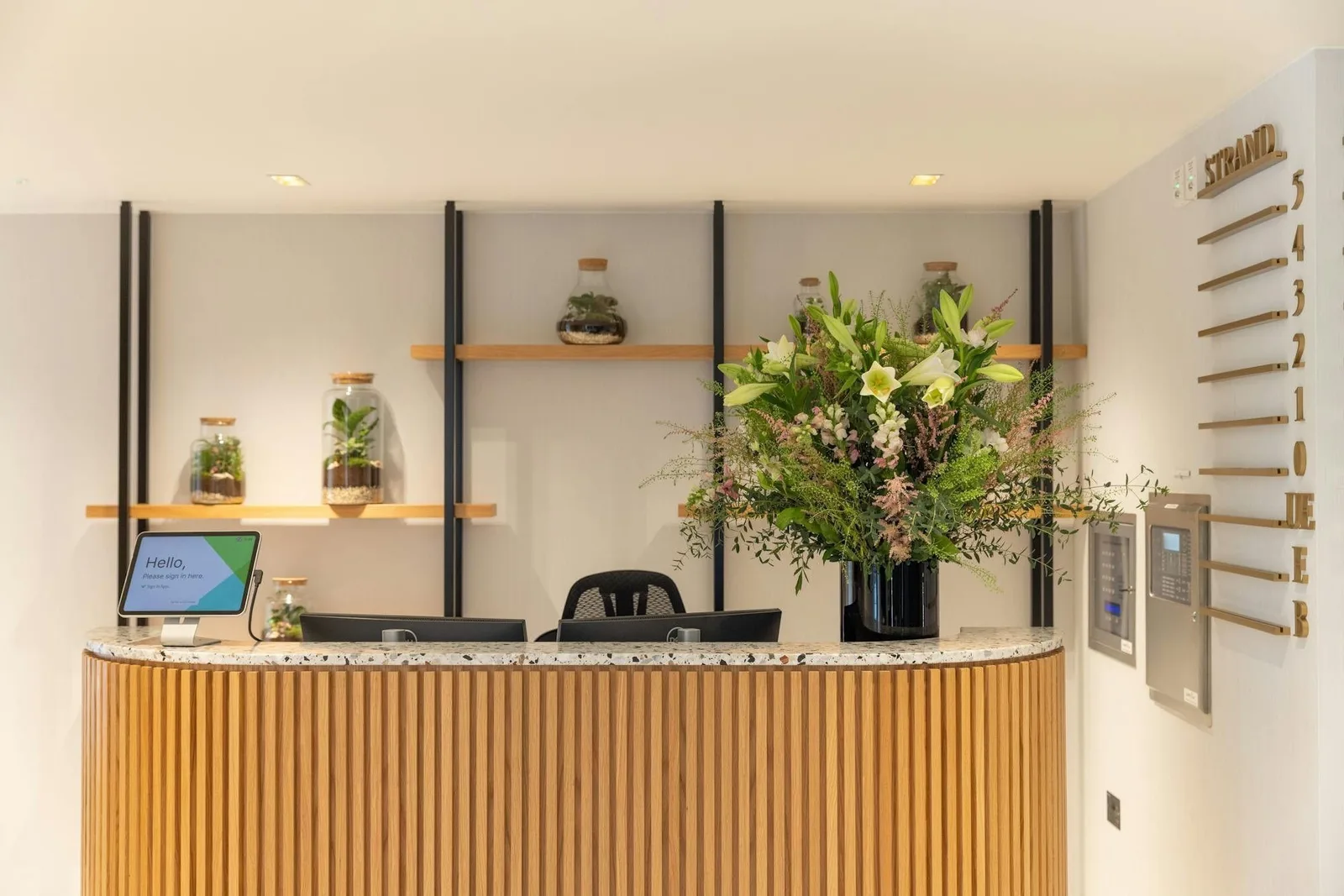 Workplace Plus Ivybridge House, Réception, Londres