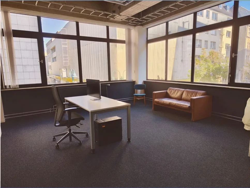 Zhll Business Service Center, Private office, 1 desk, Duisburg